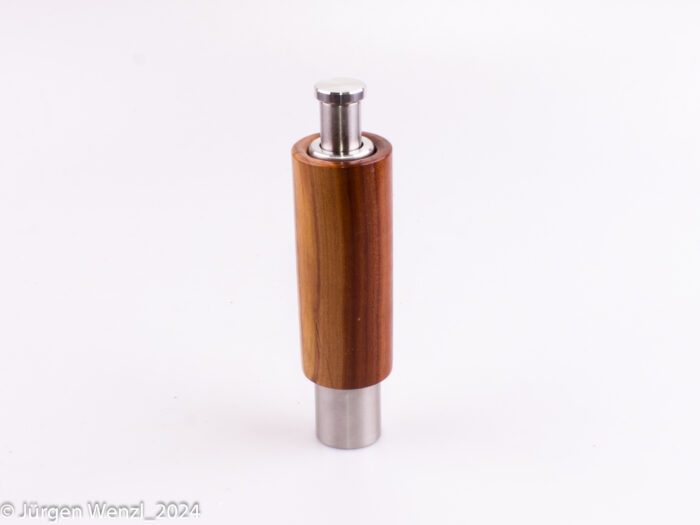 Einhand Pfeffermühle aus Zwetschgenholz